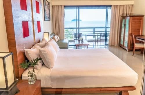 Deluxe Beachfront