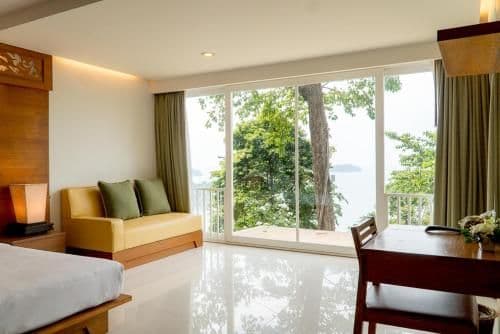 Deluxe Beachfront
