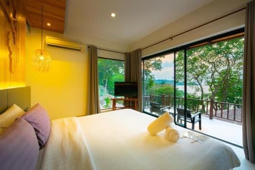Deluxe Bungalow with Sea View