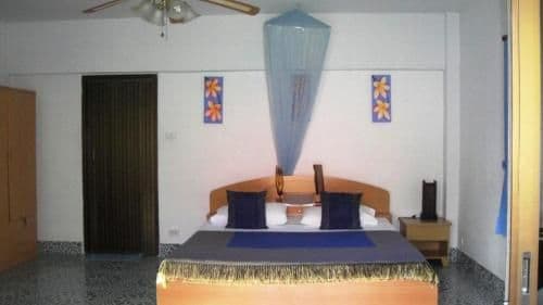 One-Bedroom Bungalow