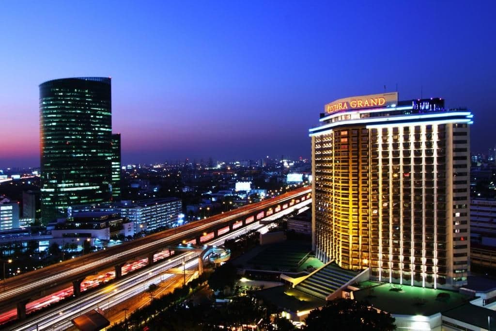 โรงแรมเซ็นทารา แกรนด์ แอท เซ็นทรัลพลาซา ลาดพร้าว กรุงเทพ