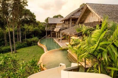 Five Bedroom Superior Villa Beachfront with Private Pool