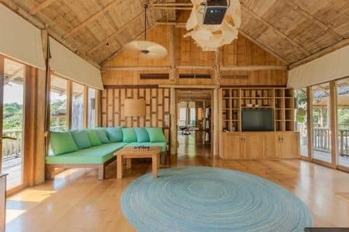 Five Bedroom Superior Villa Beachfront with Private Pool