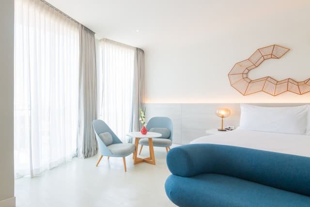 Corner Suite
