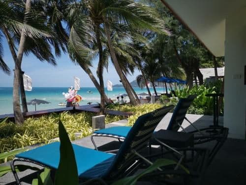 VILLA BEACH FRONT