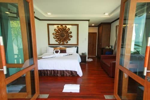Deluxe Double Room with Balcony and Sea View