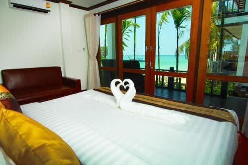 Deluxe Double Room with Balcony and Sea View