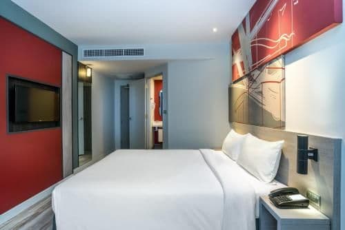 Standard Queen Room