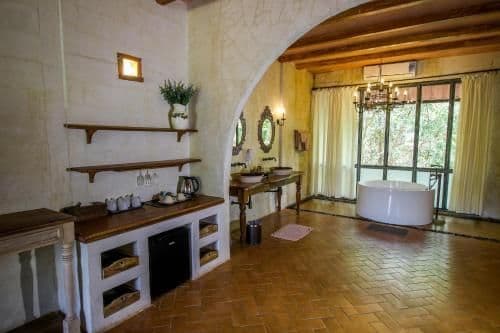 Bath suite