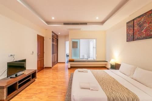 Two-Bedroom Apartment - Pool Access