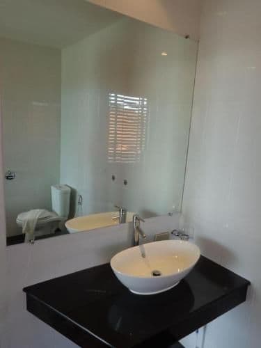 Two-Bedroom Apartment - Seaview