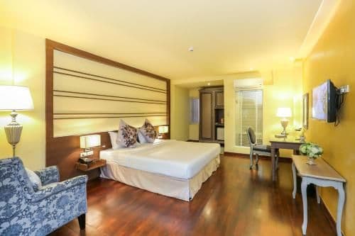 Deluxe King room with Bathtub - No view