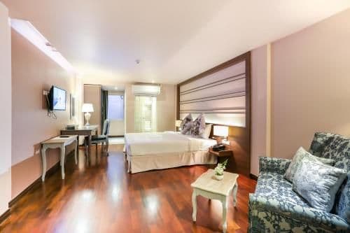 Deluxe King room with Bathtub - No view