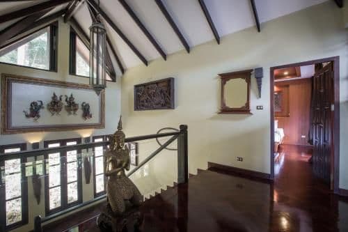 Three-Bedroom Villa with Sea View