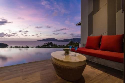 Deluxe Pool Access Panorama View
