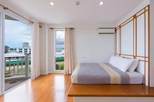 Two-Bedroom Apartment with Sea View (No in Room Wifi)