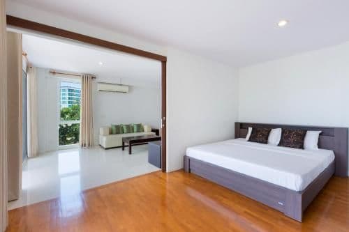 Two-Bedroom Apartment with Pool View (No in Room Wifi)