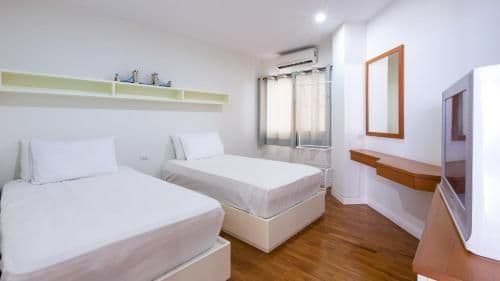 Two-Bedroom Apartment with Sea View (No in Room Wifi)