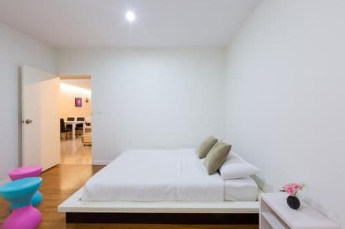 Two-Bedroom Apartment with Sea View (No in Room Wifi)