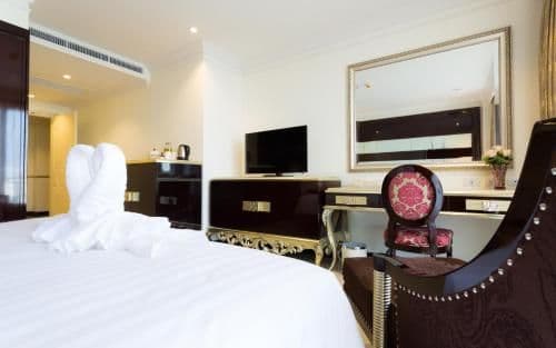 Deluxe King Room