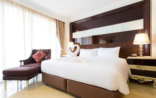 Deluxe King Room