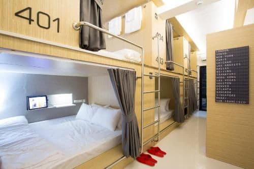 Double Bed in Mixed Dormitory Room