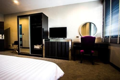 Deluxe Double or Twin Room