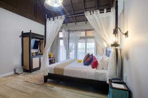 Deluxe Double or Twin Room with Balcony