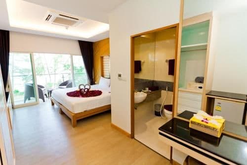 Deluxe Double or Twin Room with Sea View