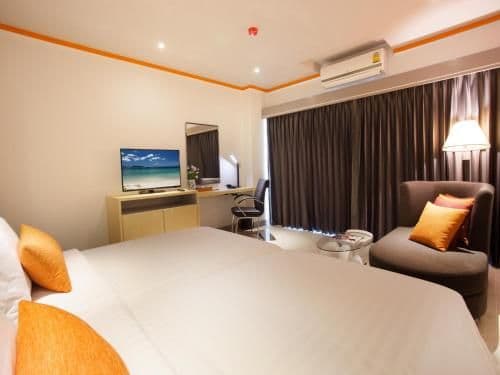 Deluxe Double or Twin Room