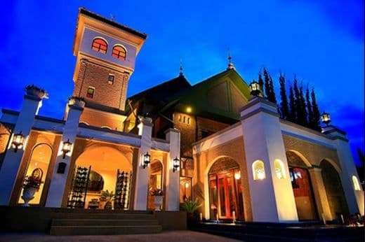 The Castle Hotel