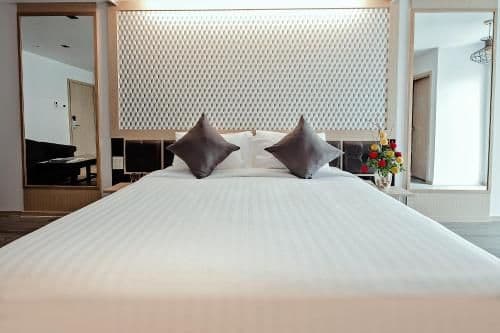Junior Suite King Room