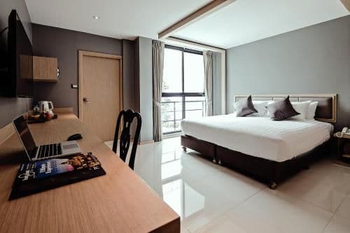 Deluxe King Room