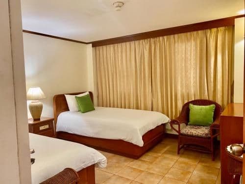 Standard Twin Room