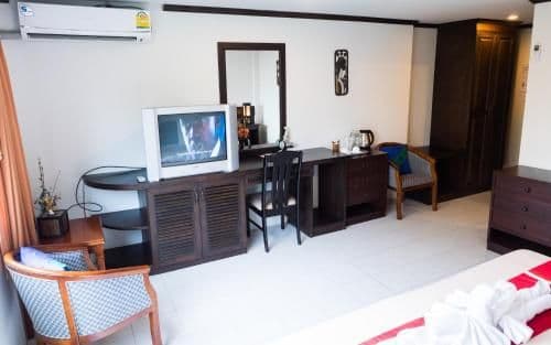 Deluxe Double or Twin Room