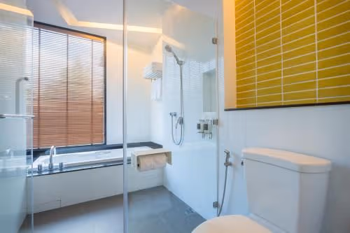 Deluxe Corner Room