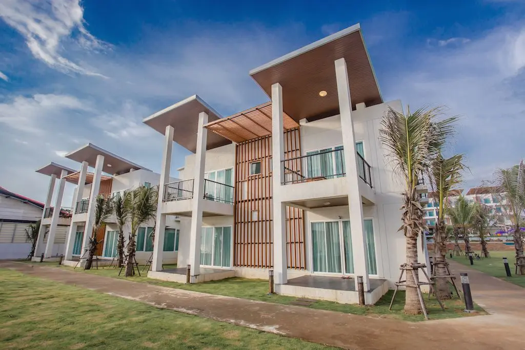 โรงแรมเซนต์ โทรเปซ บีช รีสอร์ท โรงแรมเซนต์ โทรเปซ บีช รีสอร์ท