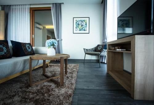 Deluxe Suite with Sea View