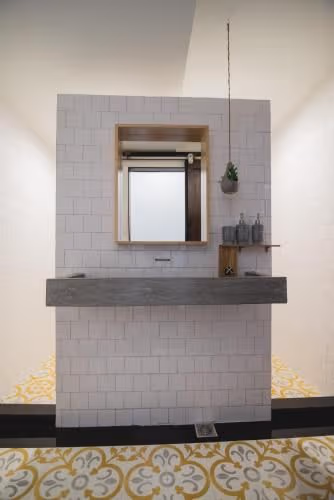 Deluxe King Room with Private Bathroom