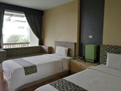 Deluxe Twin Room