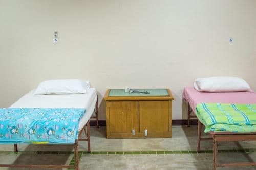 Single Bed in Mixed Dormitory Room
