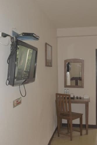 Cottage With Fan