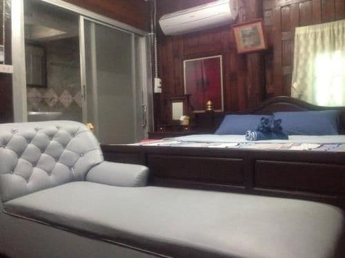 King Room with Private Bathroom