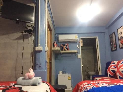 Twin Room with Private Bathroom