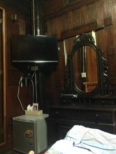 Queen Room with Private Bathroom