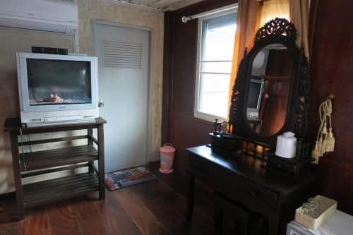 King Room with Private Bathroom