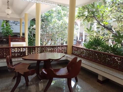 Villa (3 Adults)
