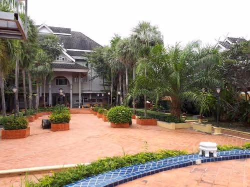 Villa (3 Adults)
