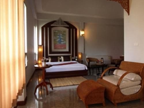 Villa (3 Adults)