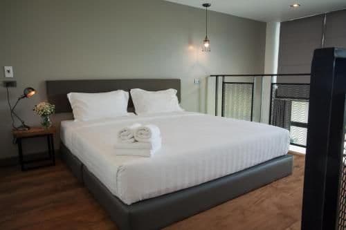 Deluxe King Room